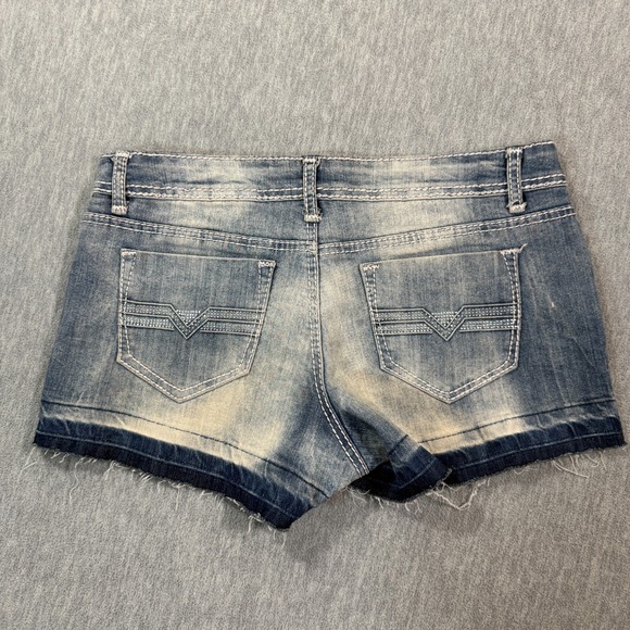 Bongo Shorts Womens 11 Blue Denim Cut Off Raw Hem Low Rise Stretch Rhinestone - Picture 6 of 8